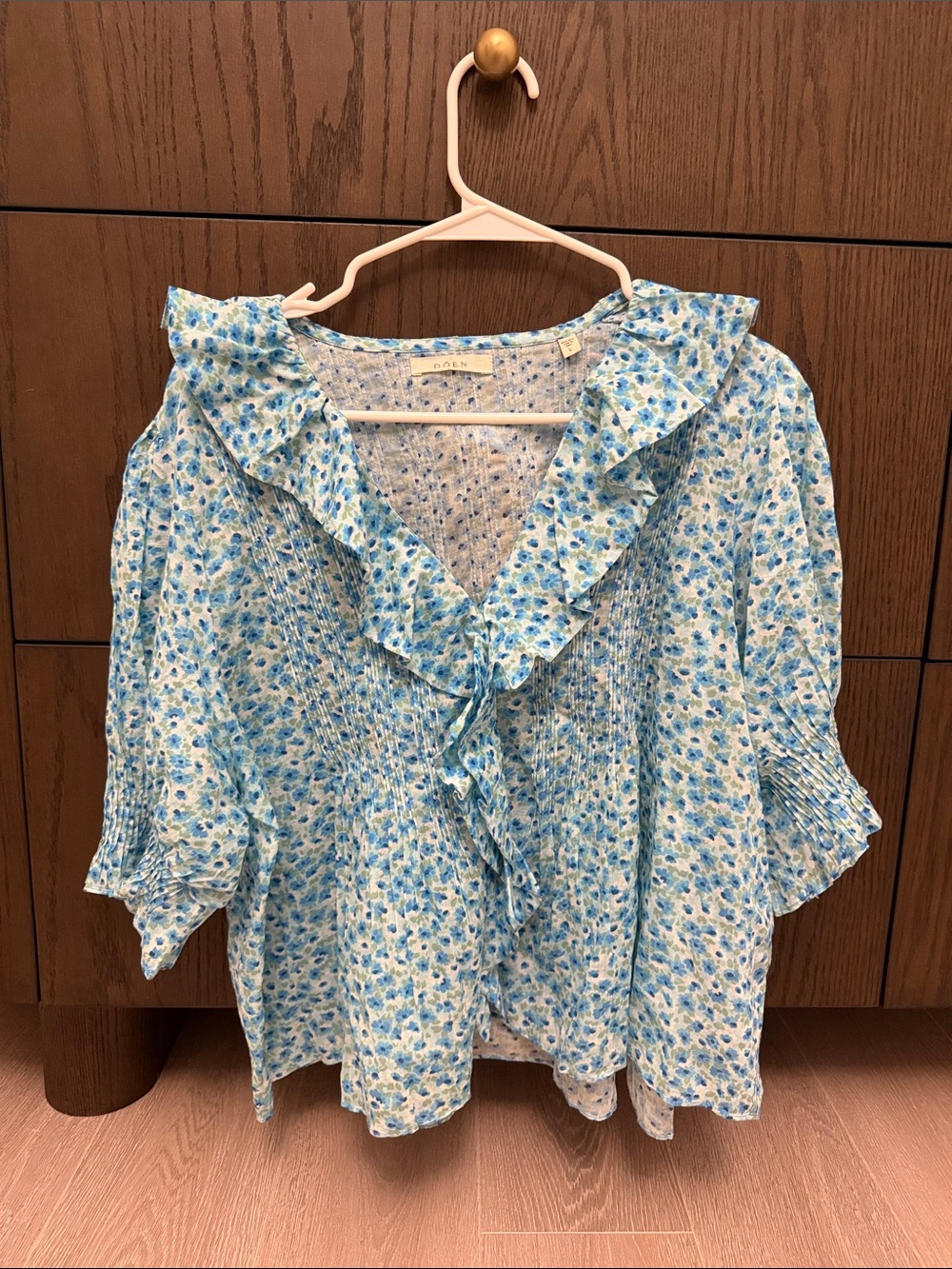 Doen Light Blue Floral Ruffle Tie-Front Blouse